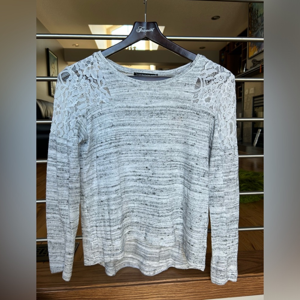 Light sweater with peek a boo lace